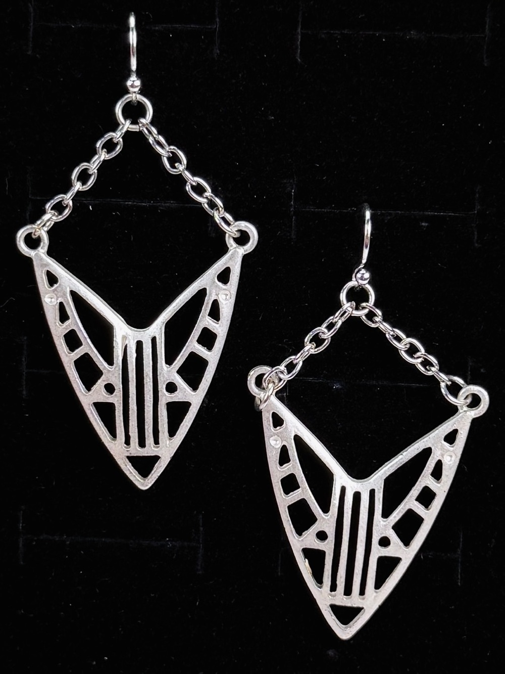 Gorgeous vintage matte Silvertone art deco pierced earrings